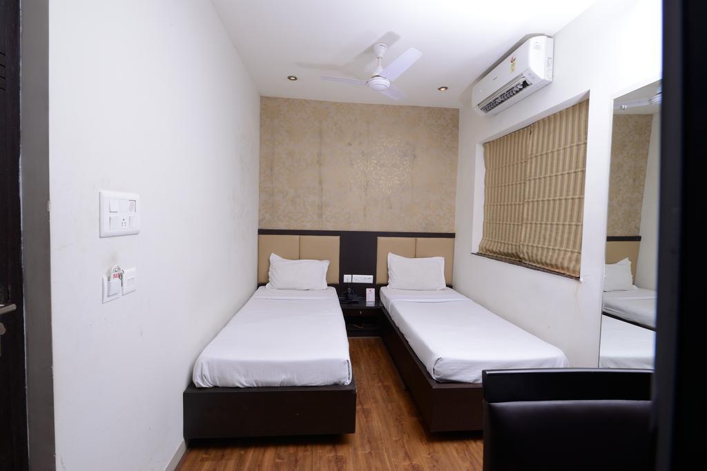 Golden Apple Boutique Hotel Kolkata Exterior photo