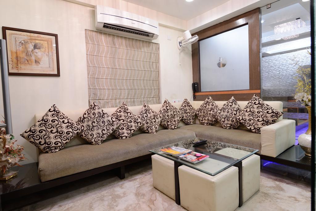 Golden Apple Boutique Hotel Kolkata Exterior photo