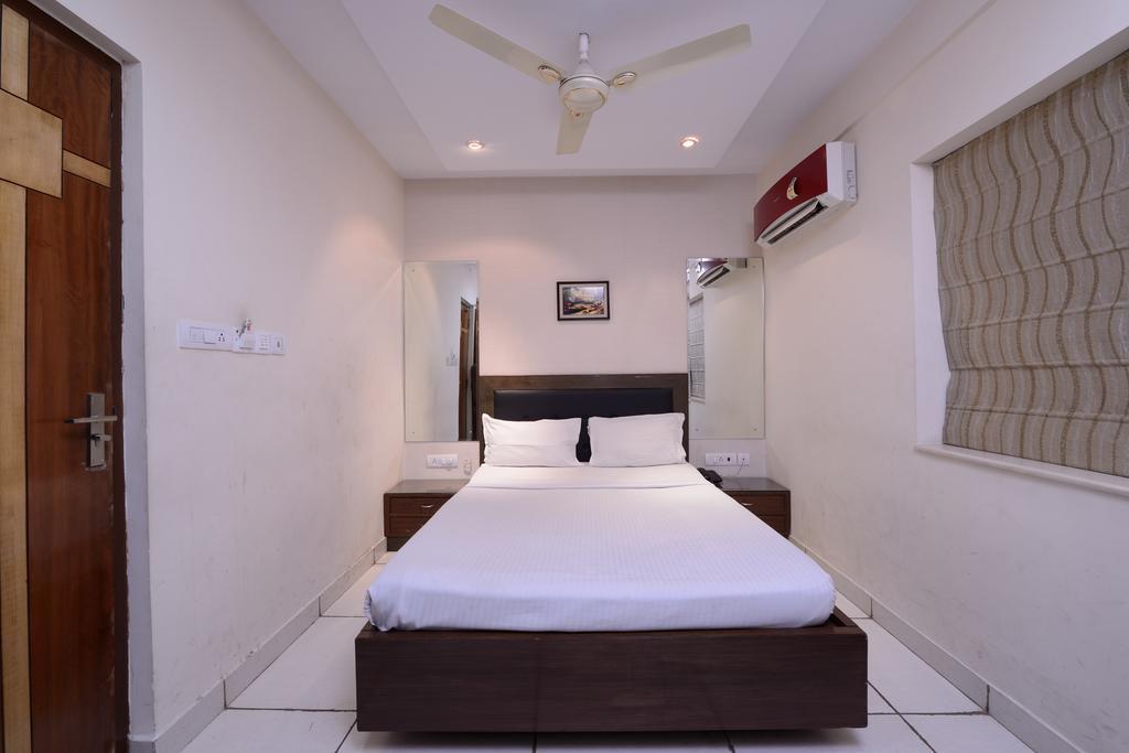Golden Apple Boutique Hotel Kolkata Exterior photo